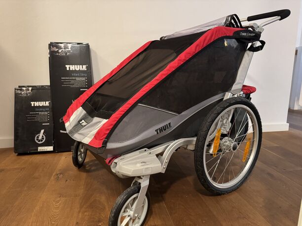 Thule Chariot Cougar 2 Kinderanhänger Rot inkl. Infant Sling und Strolling Kit