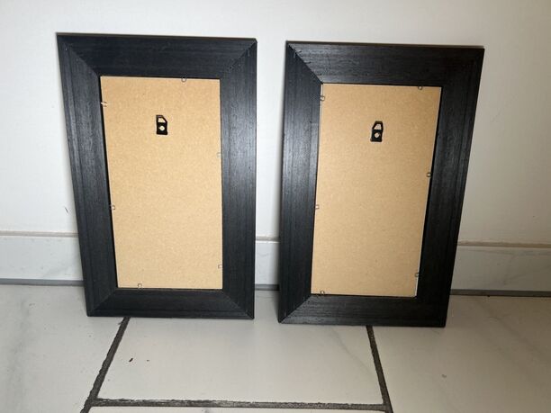 2 Bilder im Holzrahmen, ca. 21x33cm, braun-gold, neuwertig (Bild 2)