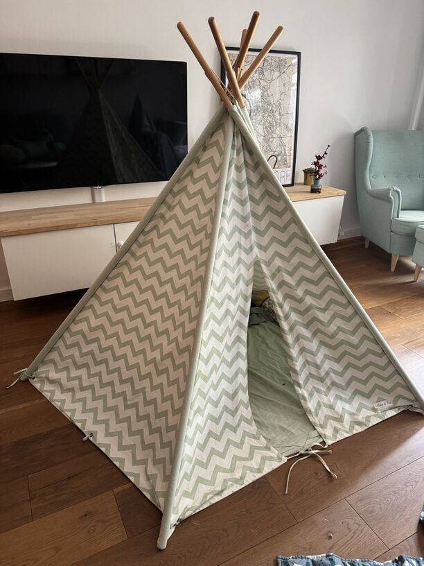 Alice & Fox Kinder-Tipi, Grün-Weiß Zickzack-Muster, ca. 120x120x160 cm, gebraucht