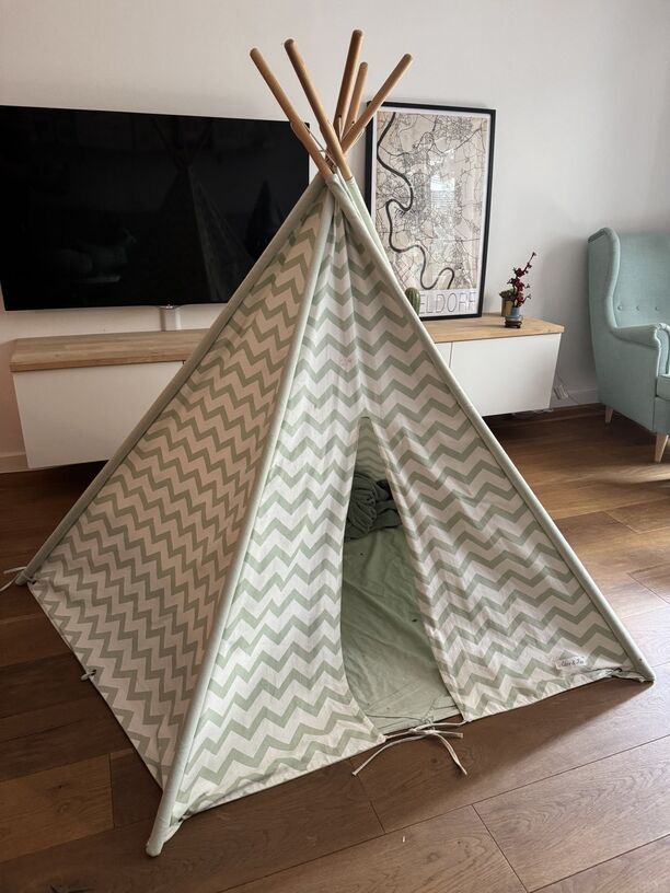 Alice & Fox Kinder-Tipi, Grün-Weiß Zickzack-Muster, ca. 120x120x160 cm, gebraucht (Bild 4)