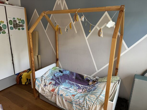 Babybett Hausbett Bell Amy Pinette inkl. Matratze, Weiß/Natur, mitwachsend (Bild 4)