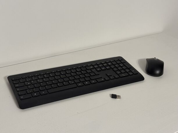 Microsoft Tastatur und Maus Set, schwarz, kabellos, guter Zustand