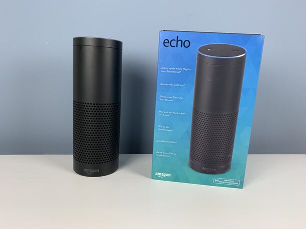 Amazon Echo Assistant 1. Generation - Schwarz - neuwertig