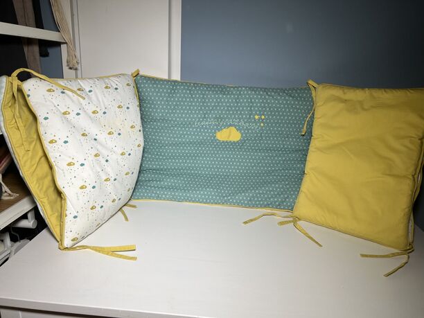 Bettumrandung / Bettnestchen von Maisons du Monde, blau-gelb, für Babybett, guter Zustand