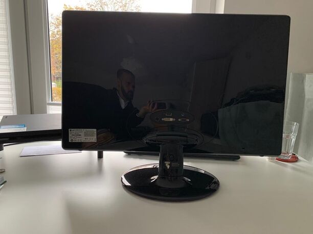 LG Flatron E2750V 27 (Bild 2)