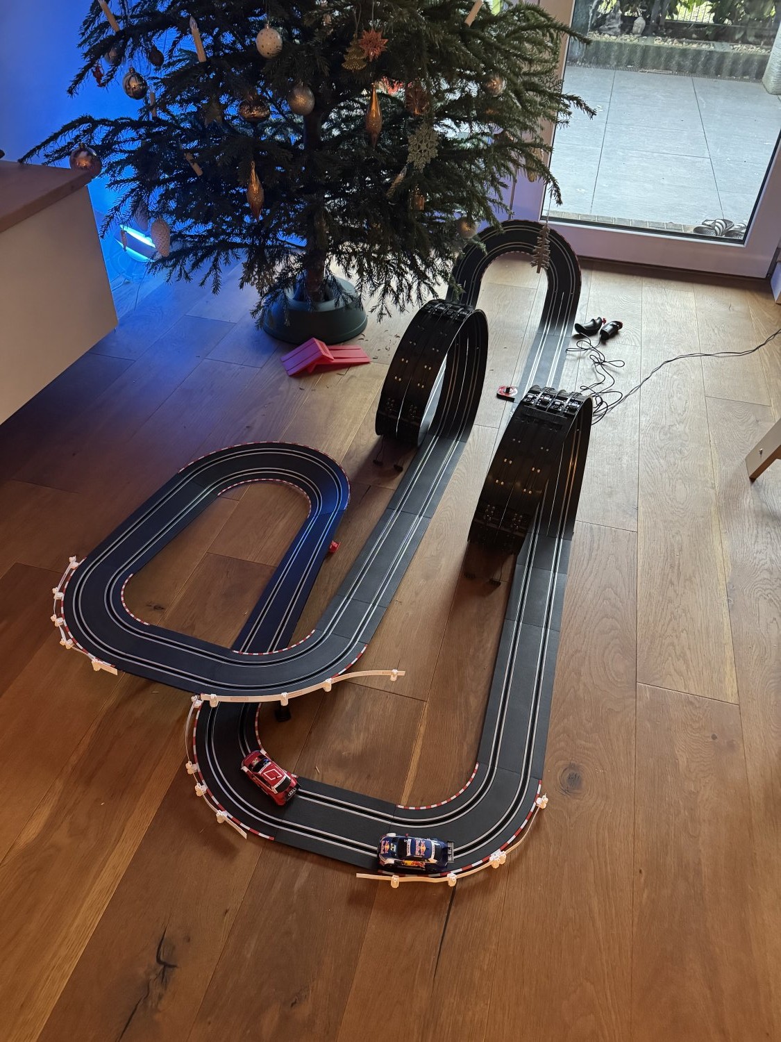 Carrera Rennbahn, Modell GO!!!, Schwarz, ab 6 Jahren, neuwertig Carrera Rennbahn, Modell GO!!!, Schwarz, ab 6 Jahren, neuwertig